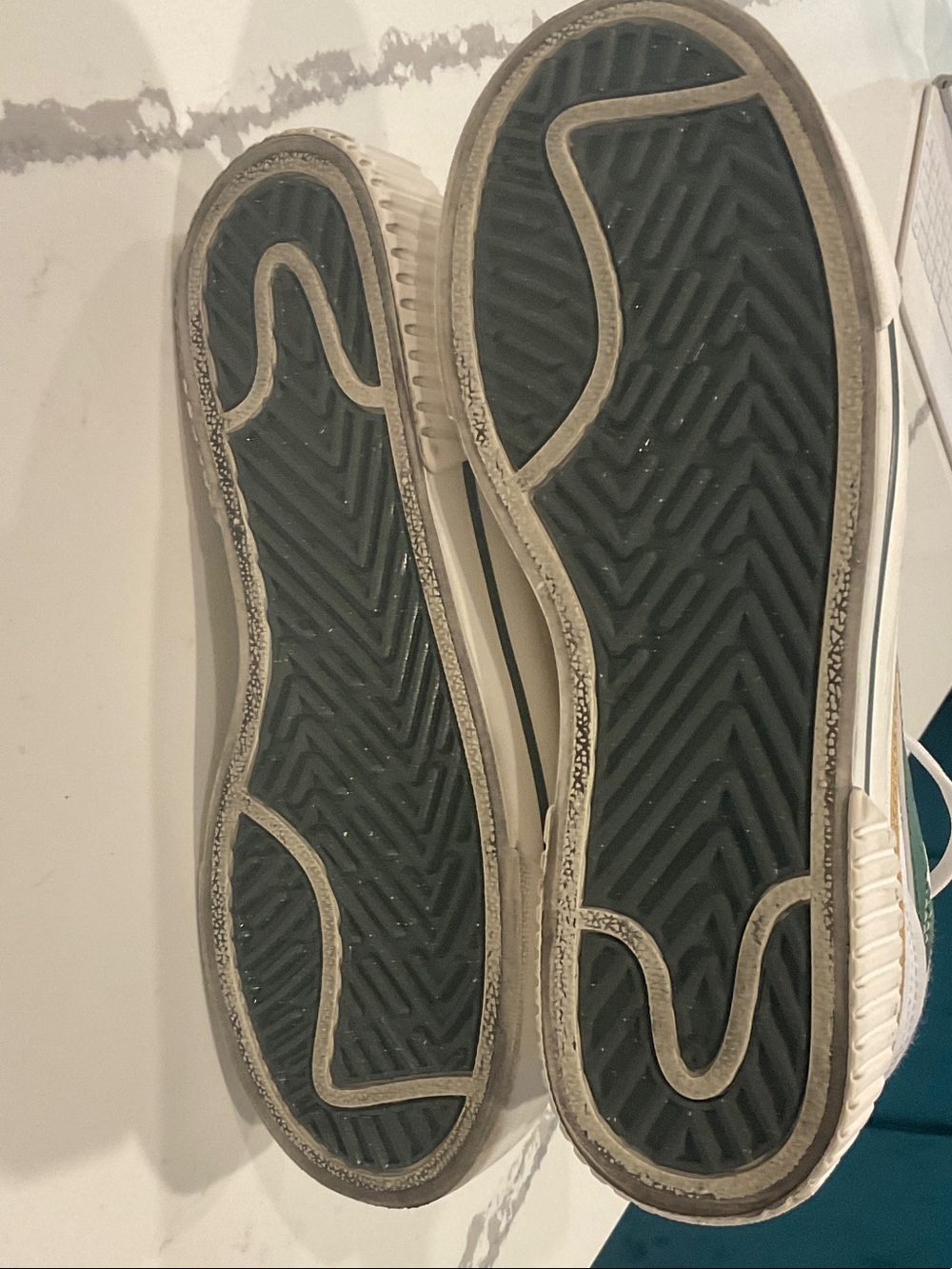 Nike White Sneakers with Black Soles - Picture 2 of 7
